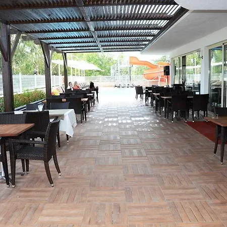 Готель Adella Side (adults Only)