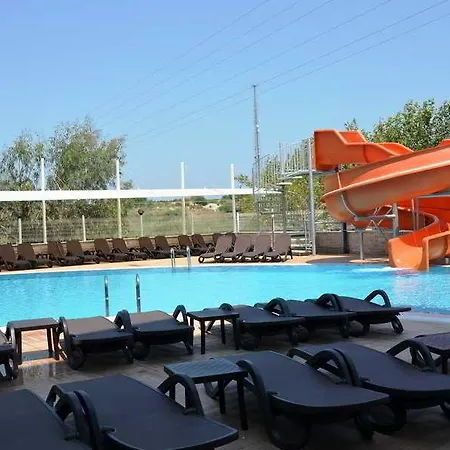 Adella Side (adults Only) מלון 4*