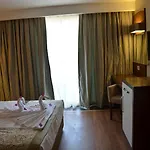 Adella Side (adults Only) 4*
