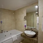 Adella Side (adults Only) فندق
