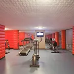 Adella Side (adults Only) فندق