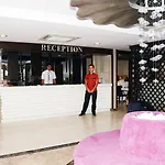 Adella Side (adults Only) فندق 4*